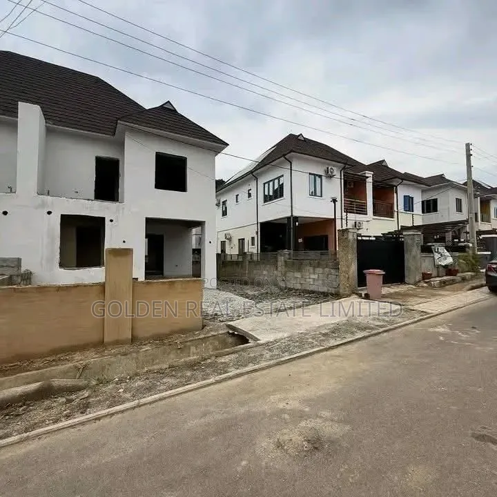 3bdrm Duplex in Kubwa for sale