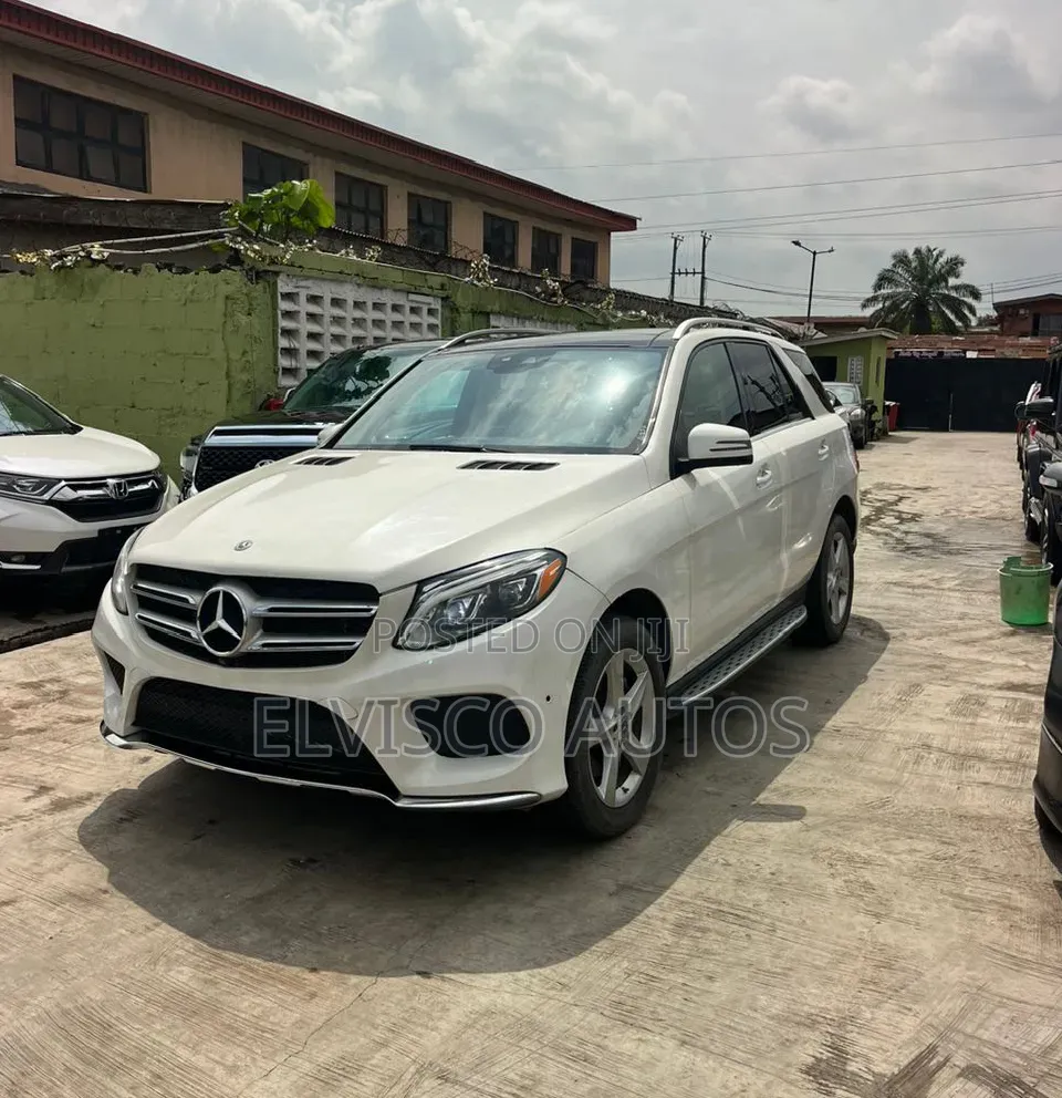 Mercedes-Benz GLE-Class GLE 400 4MATIC 2017 White