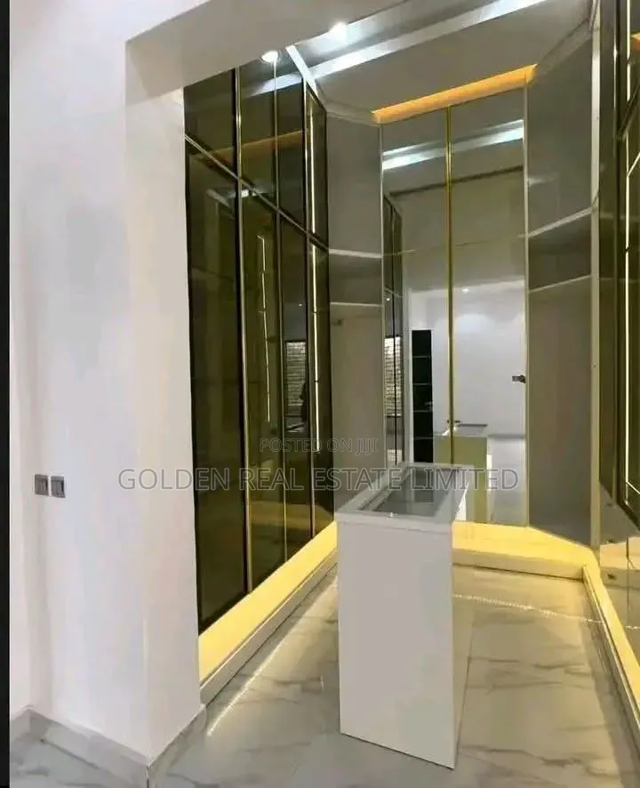 11bdrm Mansion in Guzape District for sale