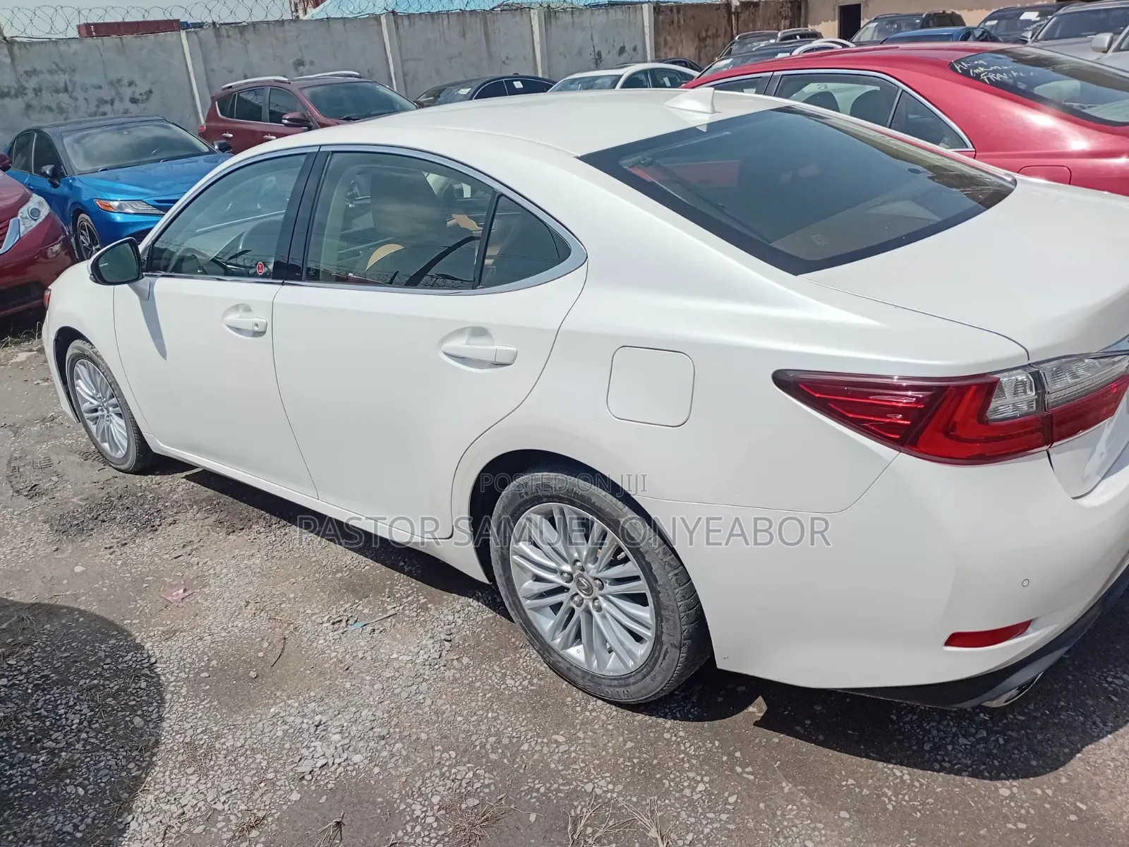 Lexus ES 350 FWD 2016 White