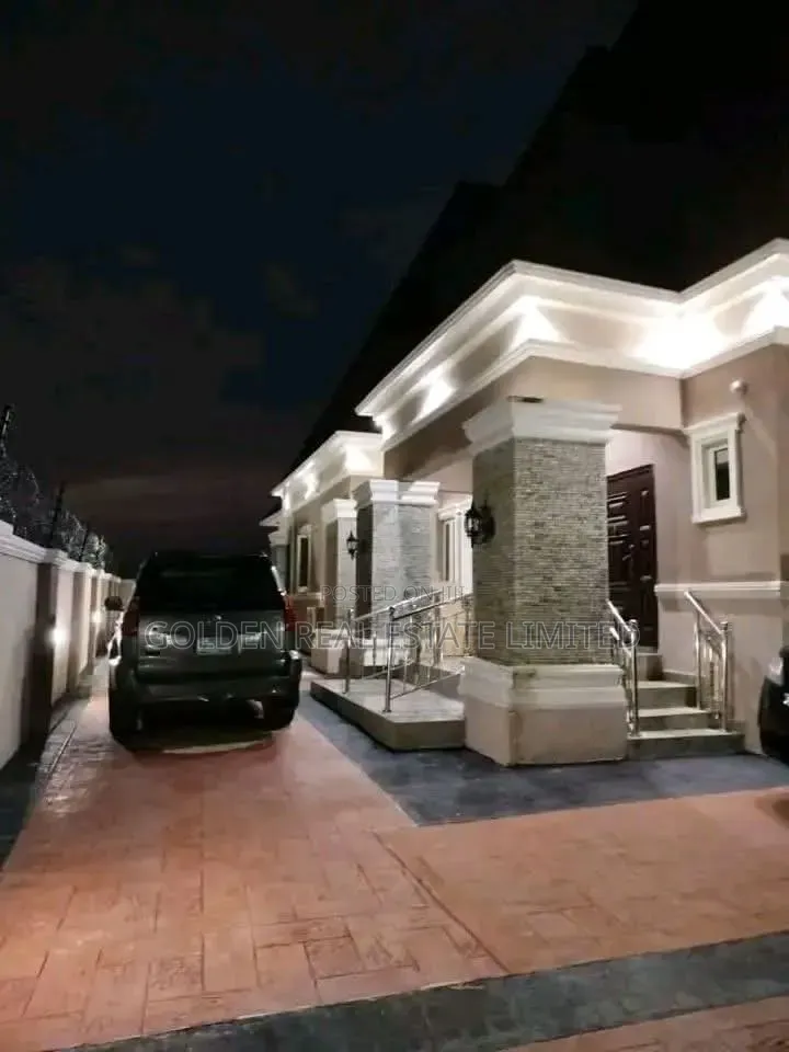 5bdrm Penthouse in Life Camp for sale
