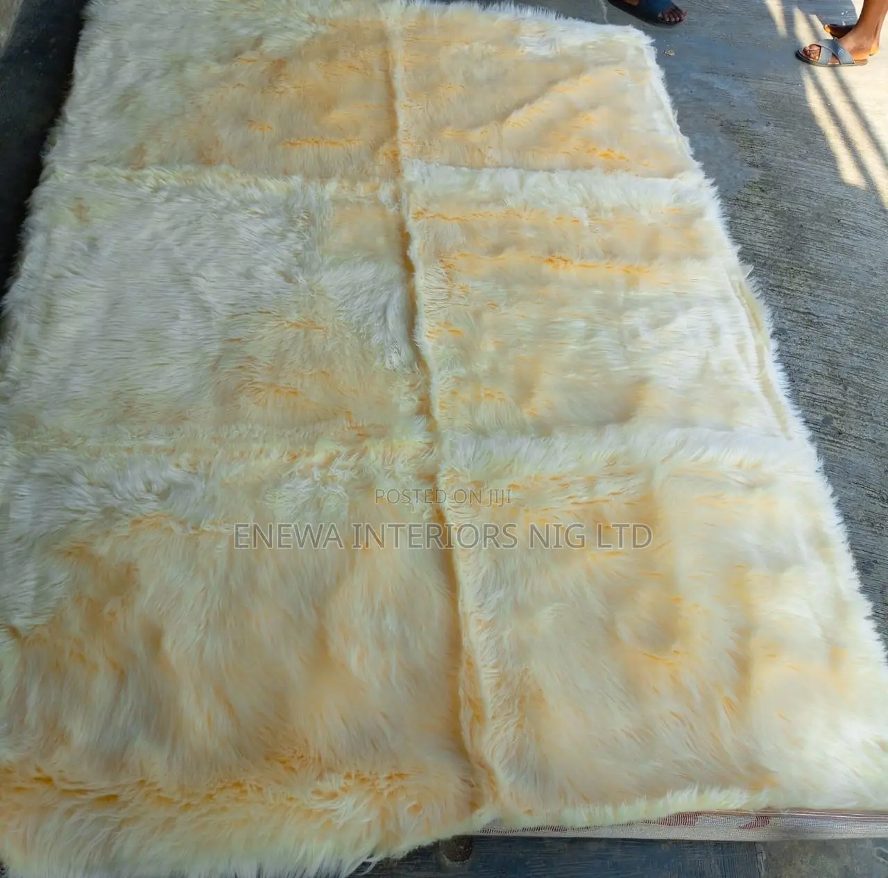 Ivory Color Quality Turkish Fur Rug