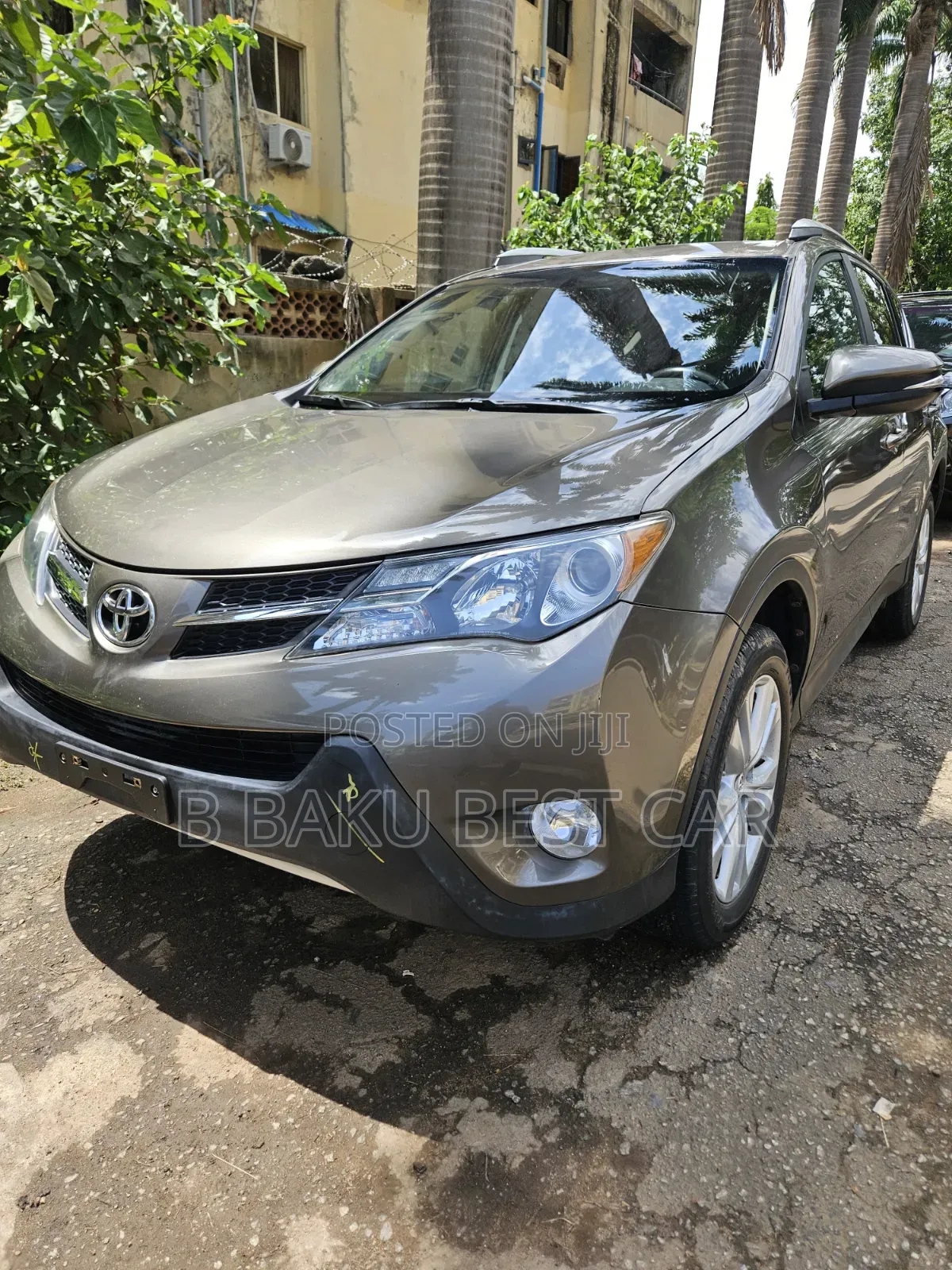 Toyota RAV4 2023 Pink