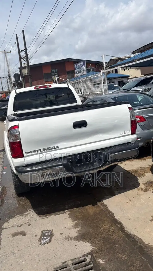 Toyota Tacoma 2007 White