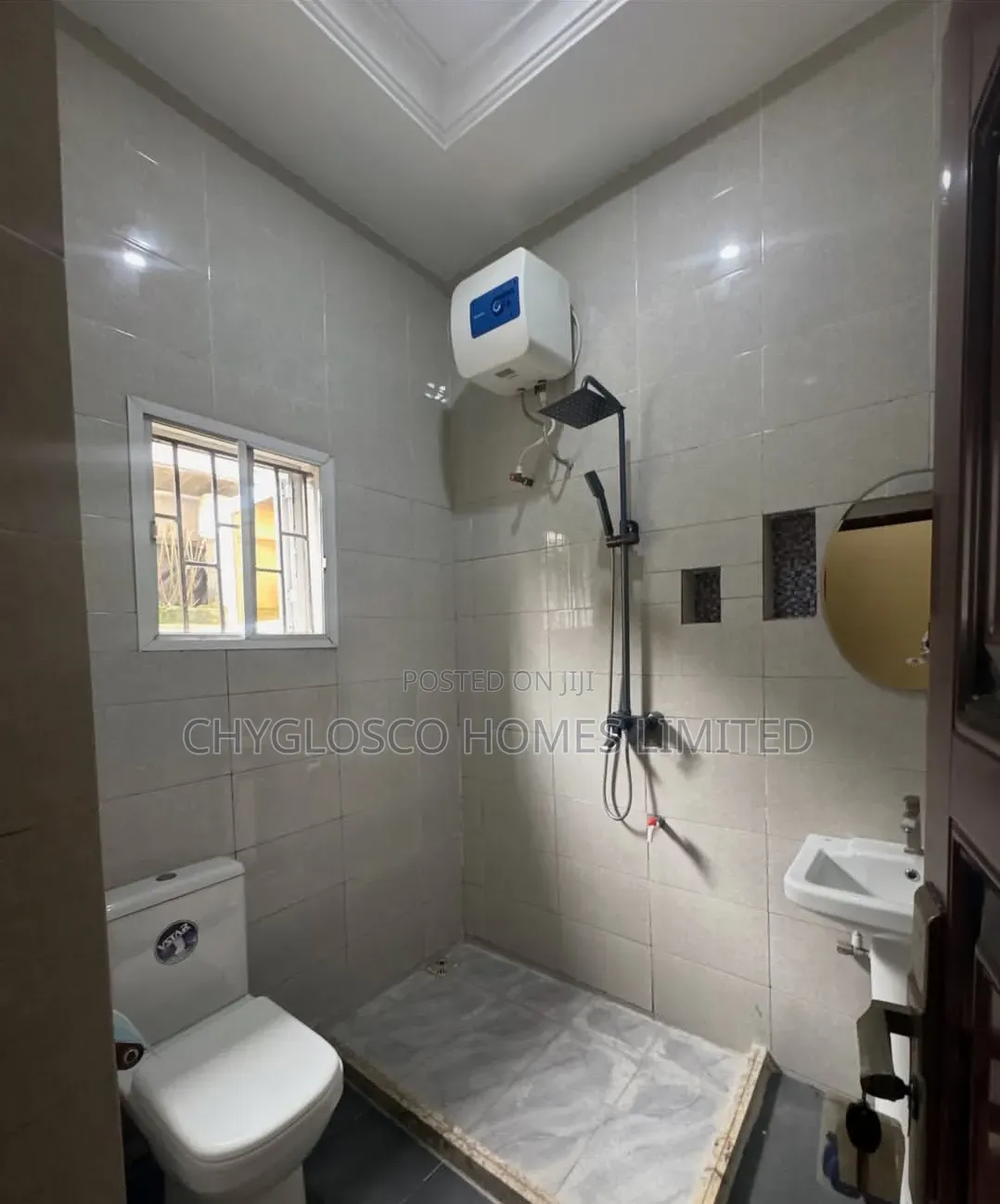 4bdrm Duplex in New Layout for sale