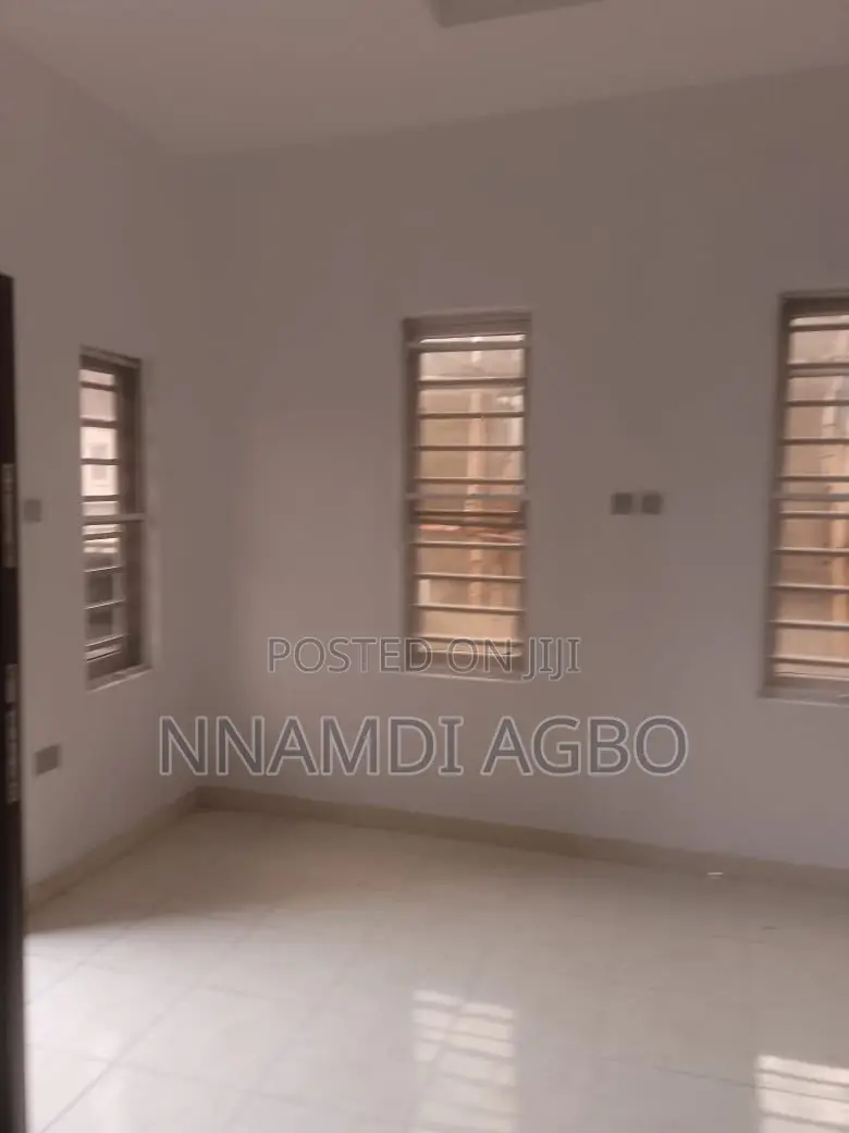 4bdrm Duplex in Ikota for rent