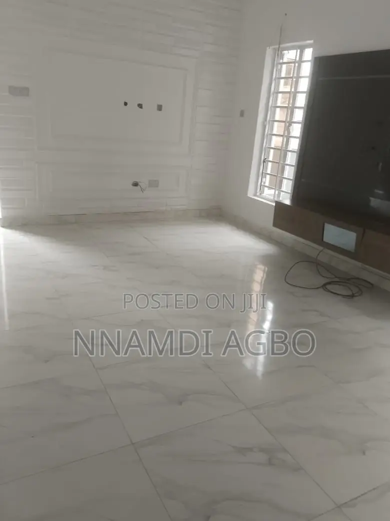 4bdrm Duplex in Ikota for rent