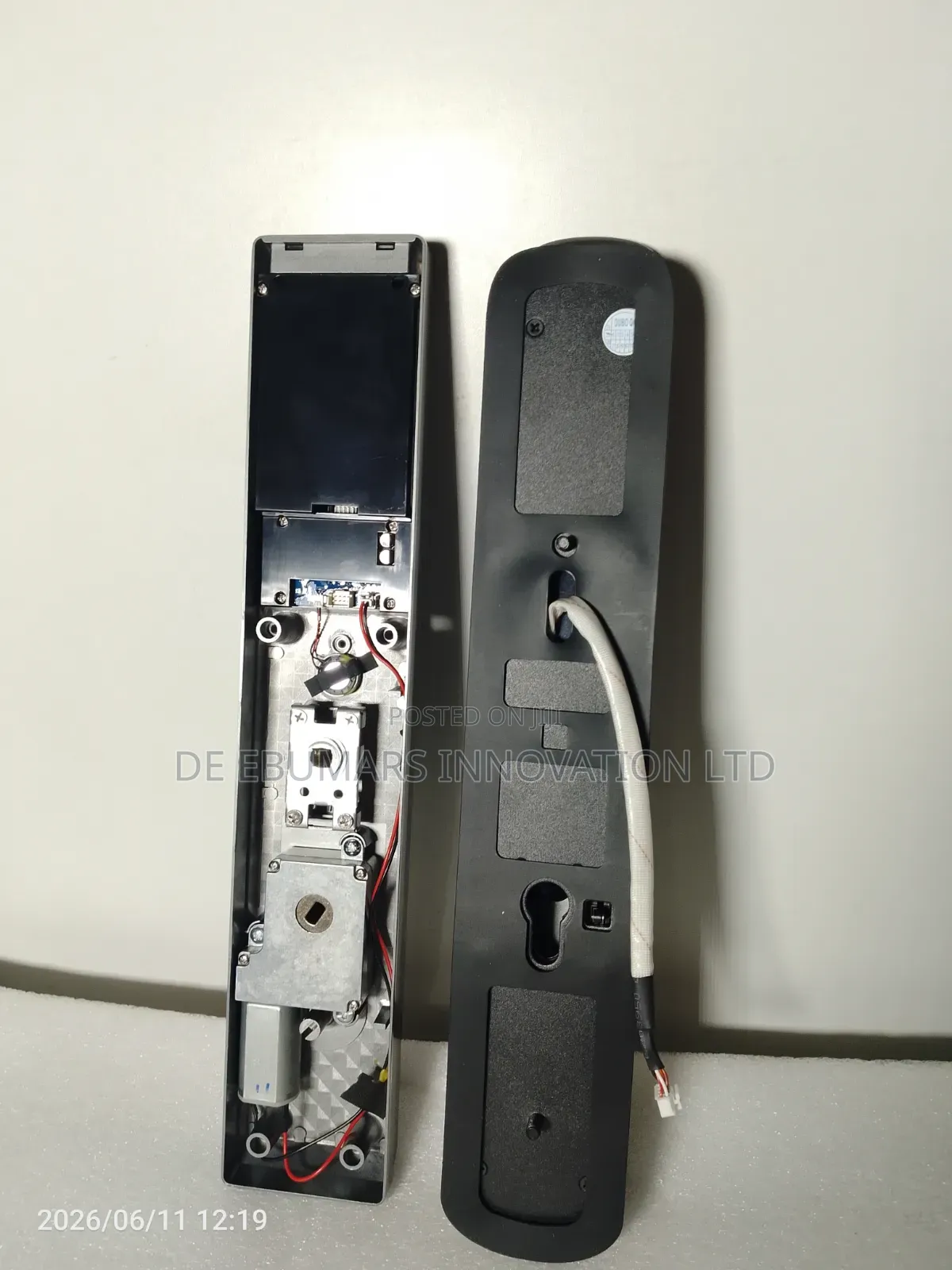 Tuya Smart Fingerprint and Face Recognition Door Lock