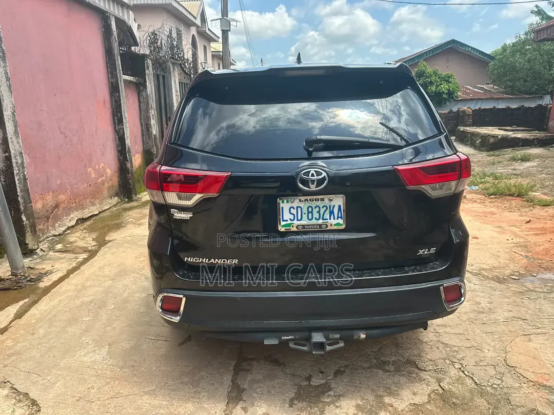 Toyota Highlander 2016 Black