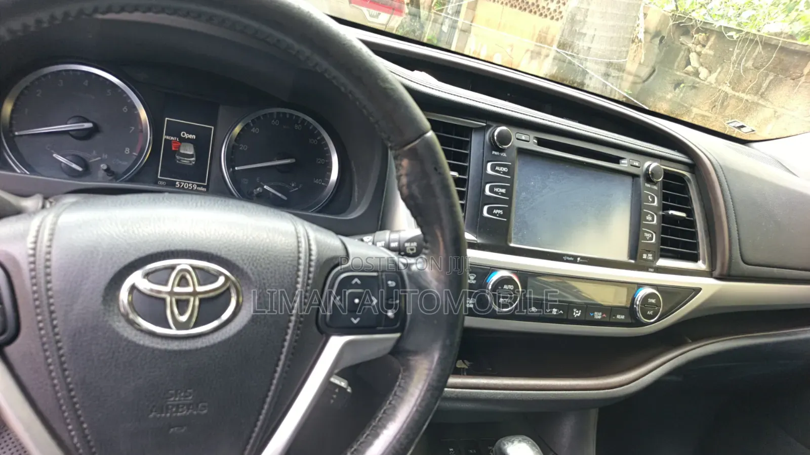 Toyota Highlander XLE 4x2 V6 (3.5L 6cyl 8A) 2018