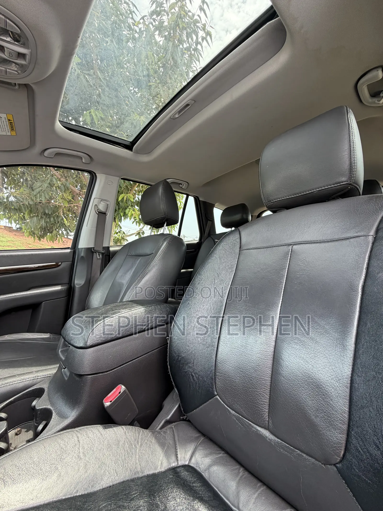 Hyundai Santa Fe 2012 Black