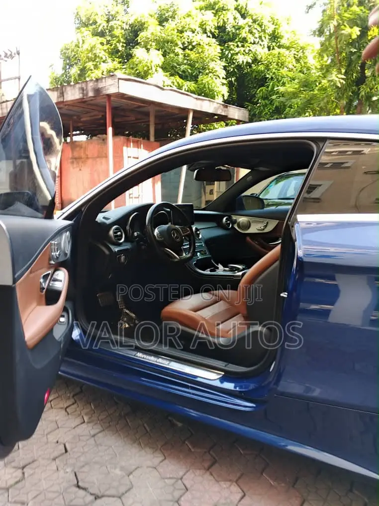 Mercedes-Benz C300 Base 4Matic Coupe AWD (2.0L 4cyl 7A) 2017 Blue
