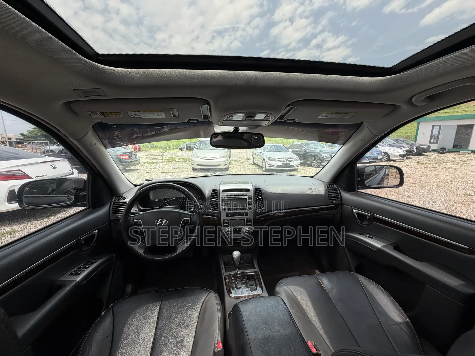 Hyundai Santa Fe 2012 Black