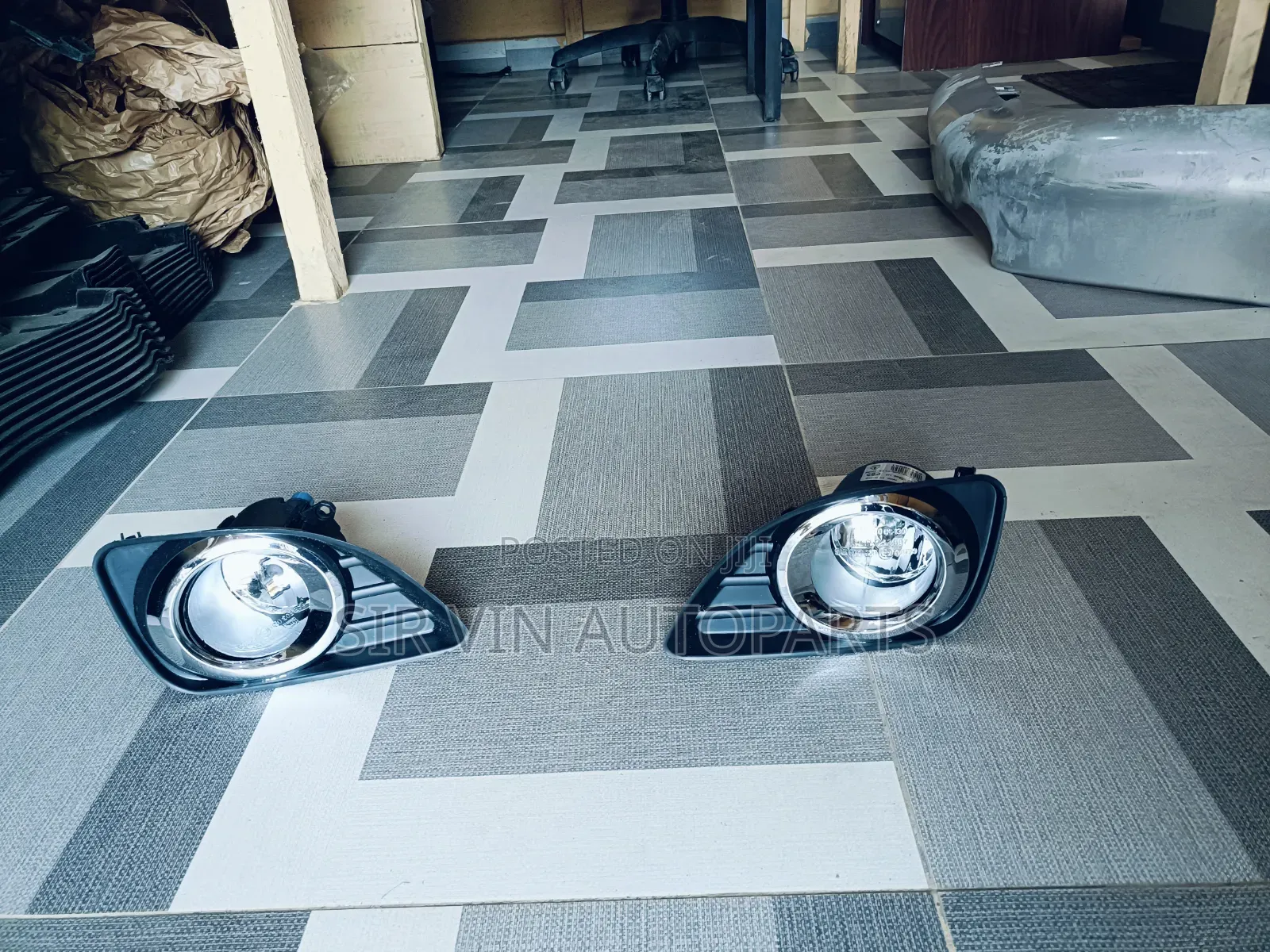 Foglight Foglamp With Chrome Toyota Camry 2010