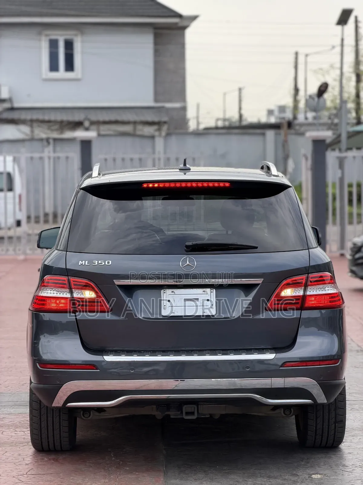 Mercedes-Benz M Class ML350 4MATIC 4dr SUV AWD (3.5L 6cyl 7A) 2014 Gray
