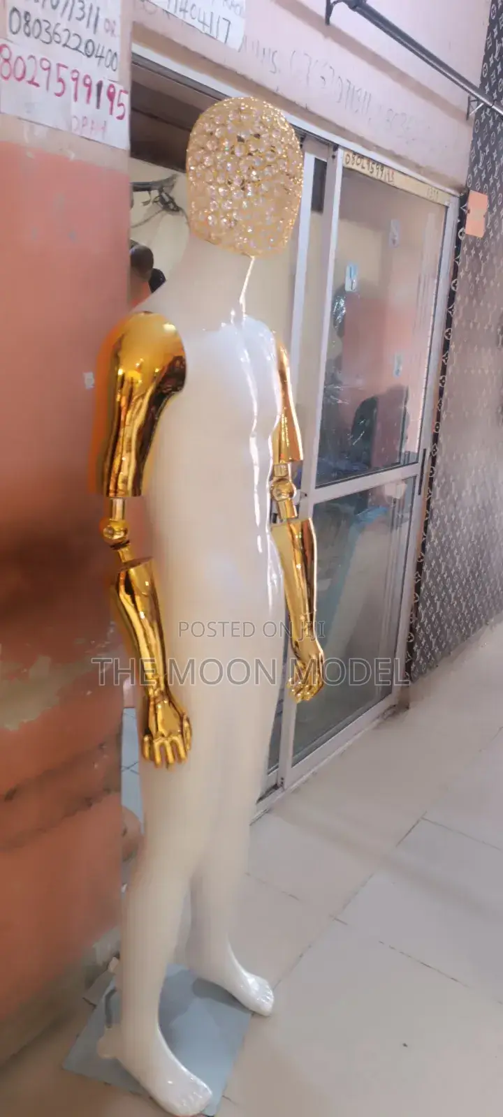 Male Gold Mannequin