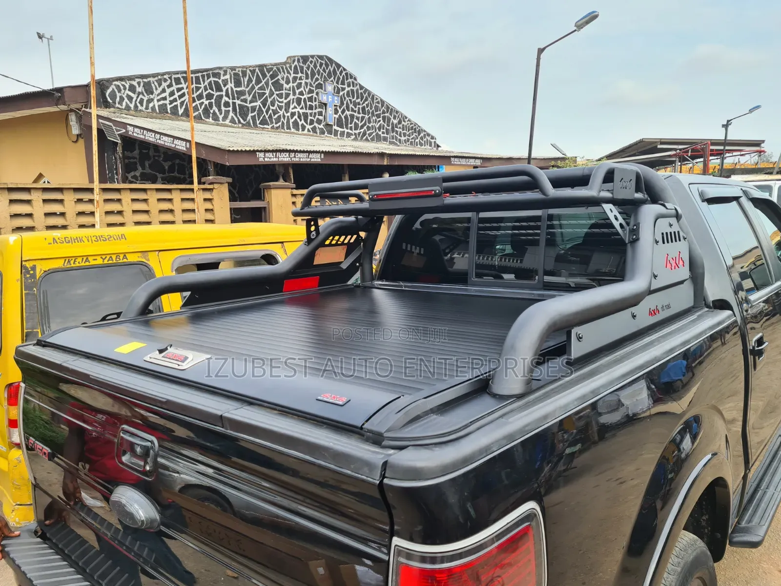 Roller Boot Cover and Rugged Bar Ford F150