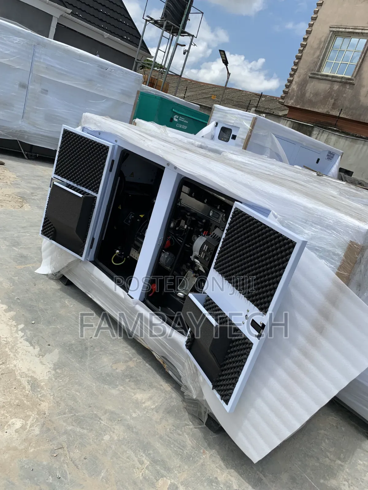 Strong Perkins 25kva Silent Set for Commercial Use
