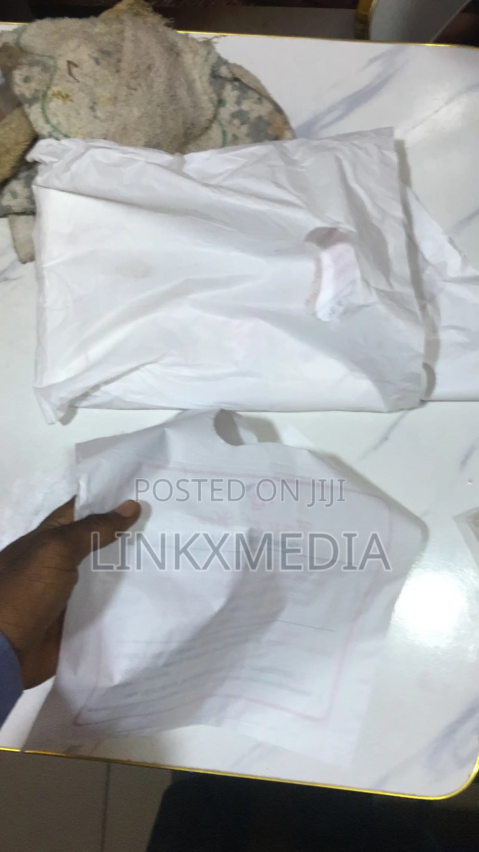 Nylon Branding