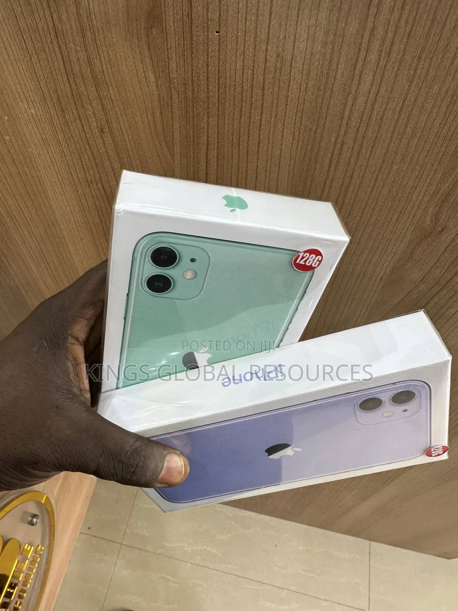 New Apple iPhone 11 128 GB Green