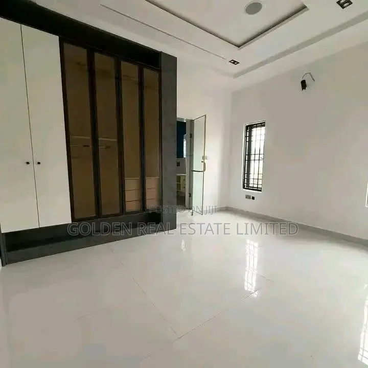 4bdrm Duplex in Apo Resettlement for sale