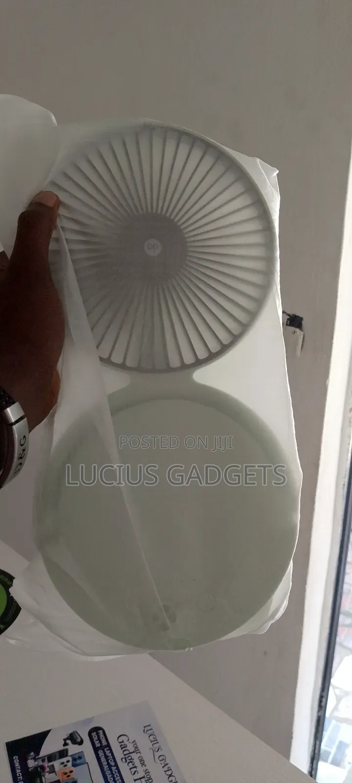 Dp Fan 7637