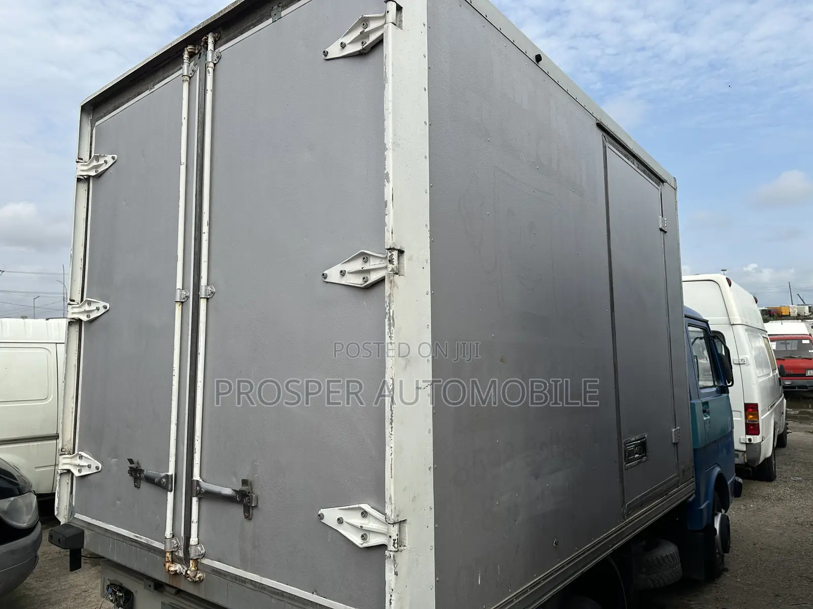 Volkswagen Cooling Van Truck 2012 Blue