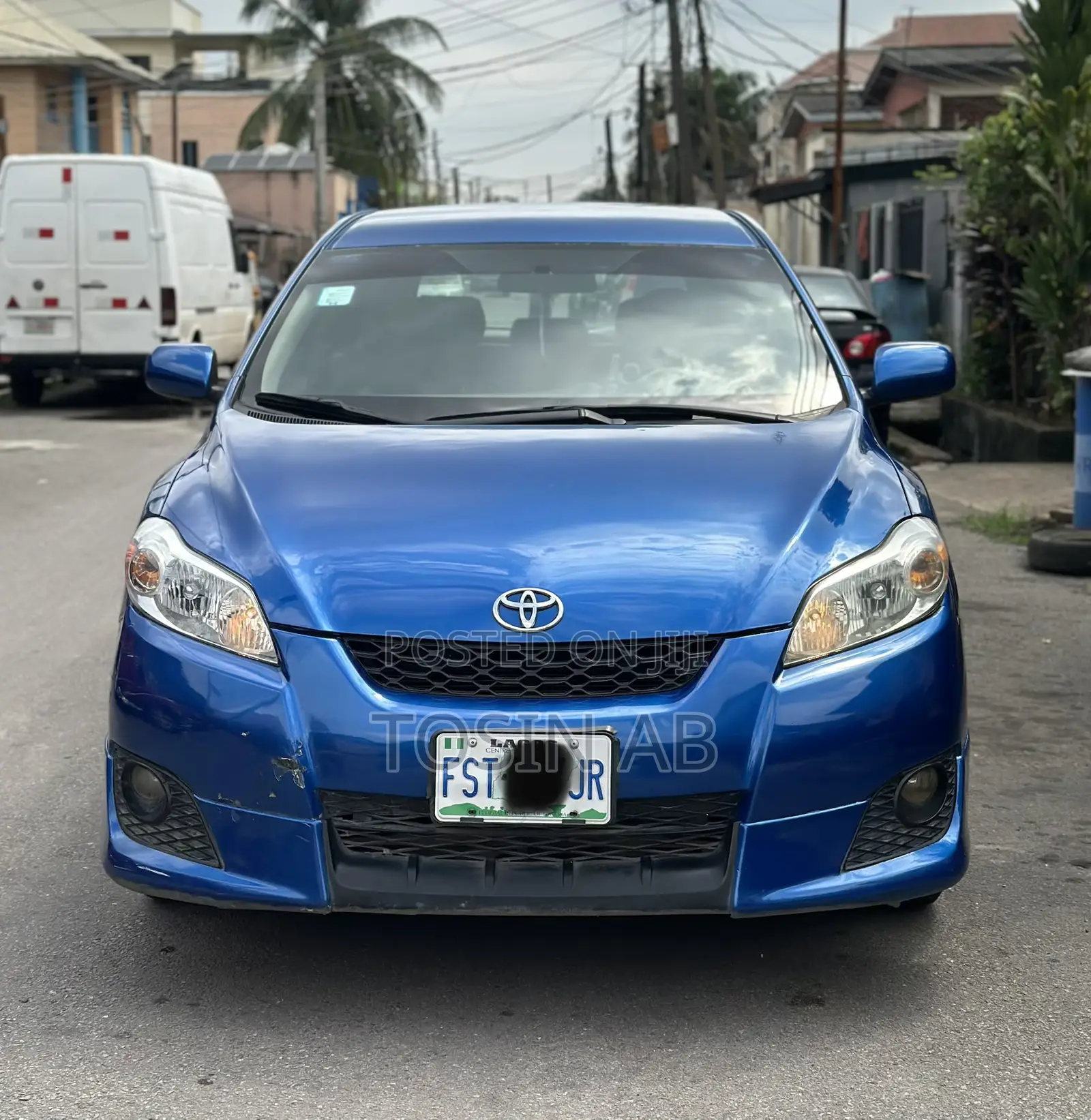 Toyota Matrix Hatchback FWD (1.8L 4cyl 5M) 2010 Blue