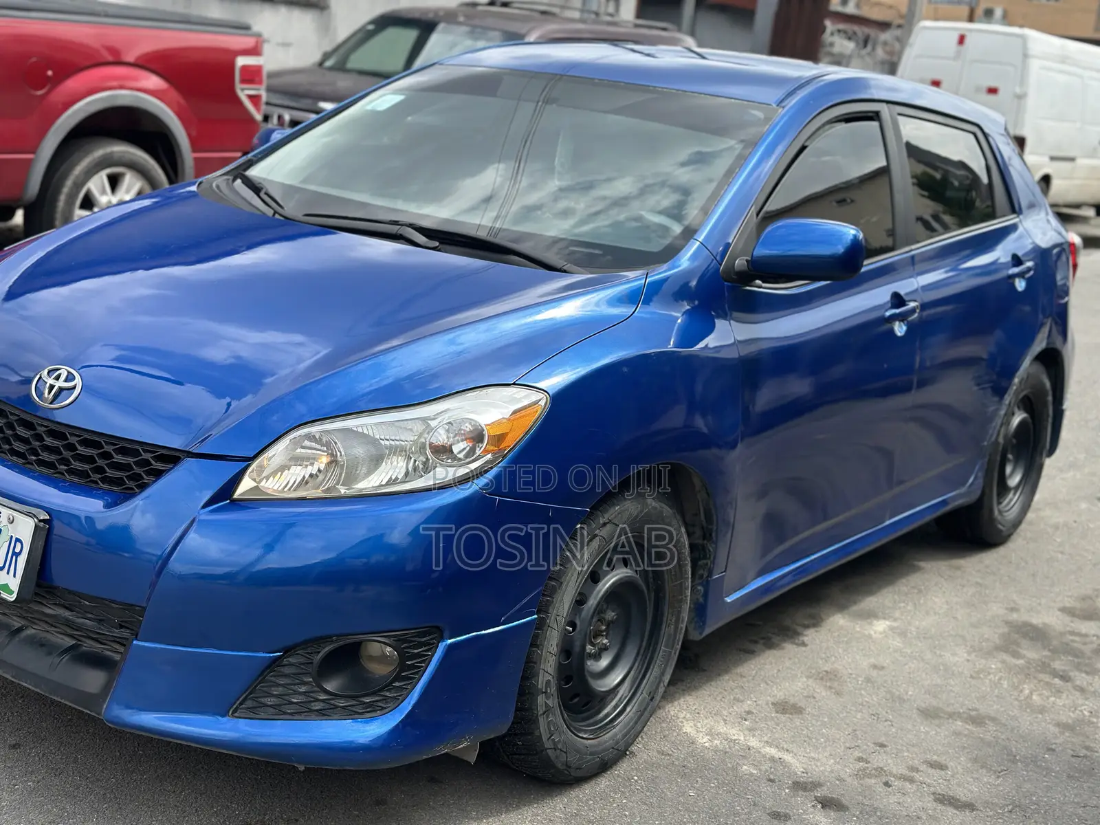 Toyota Matrix Hatchback FWD (1.8L 4cyl 5M) 2010 Blue