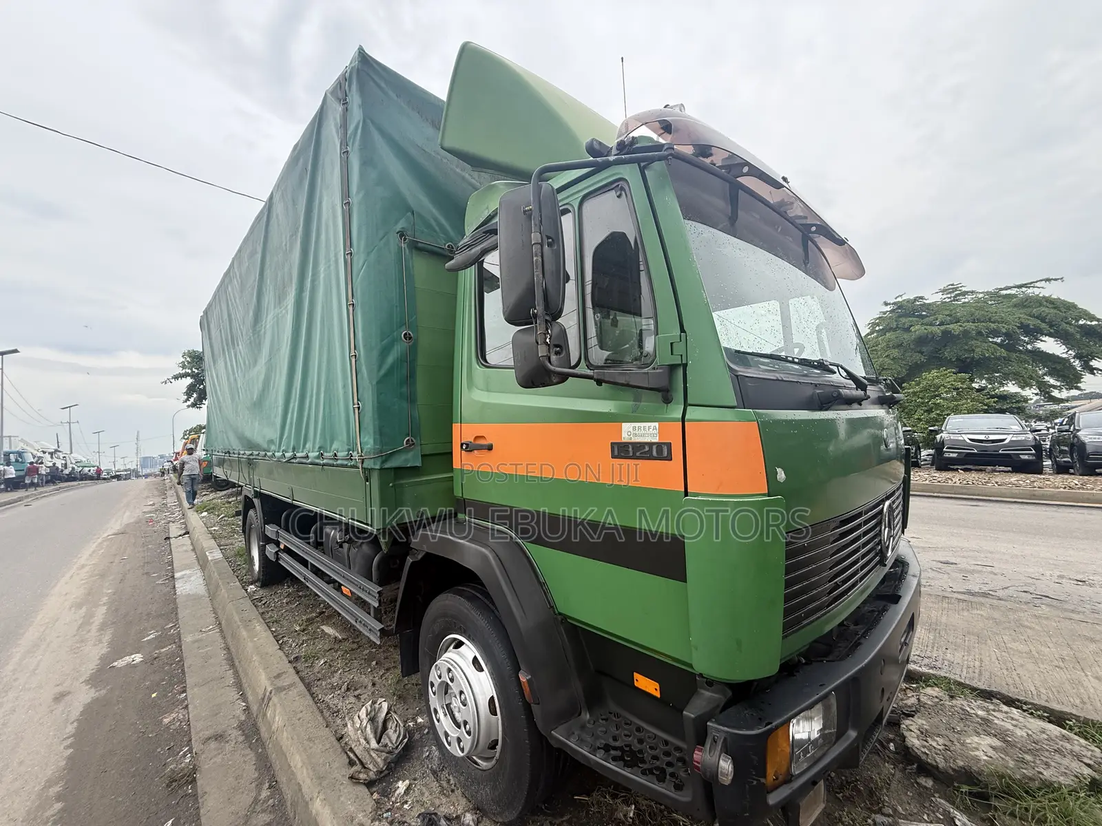 1320 Mercedes Benz Green