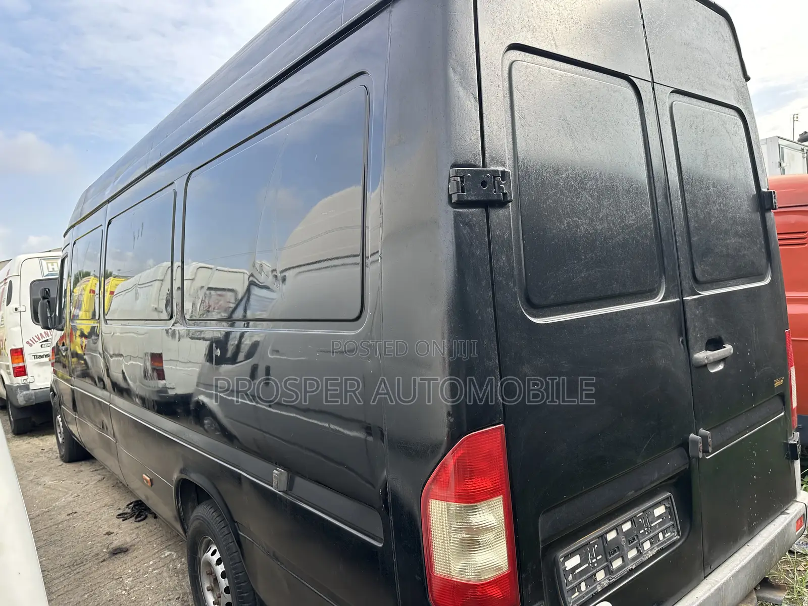 Mercedes-Benz Sprinter 2010 Black