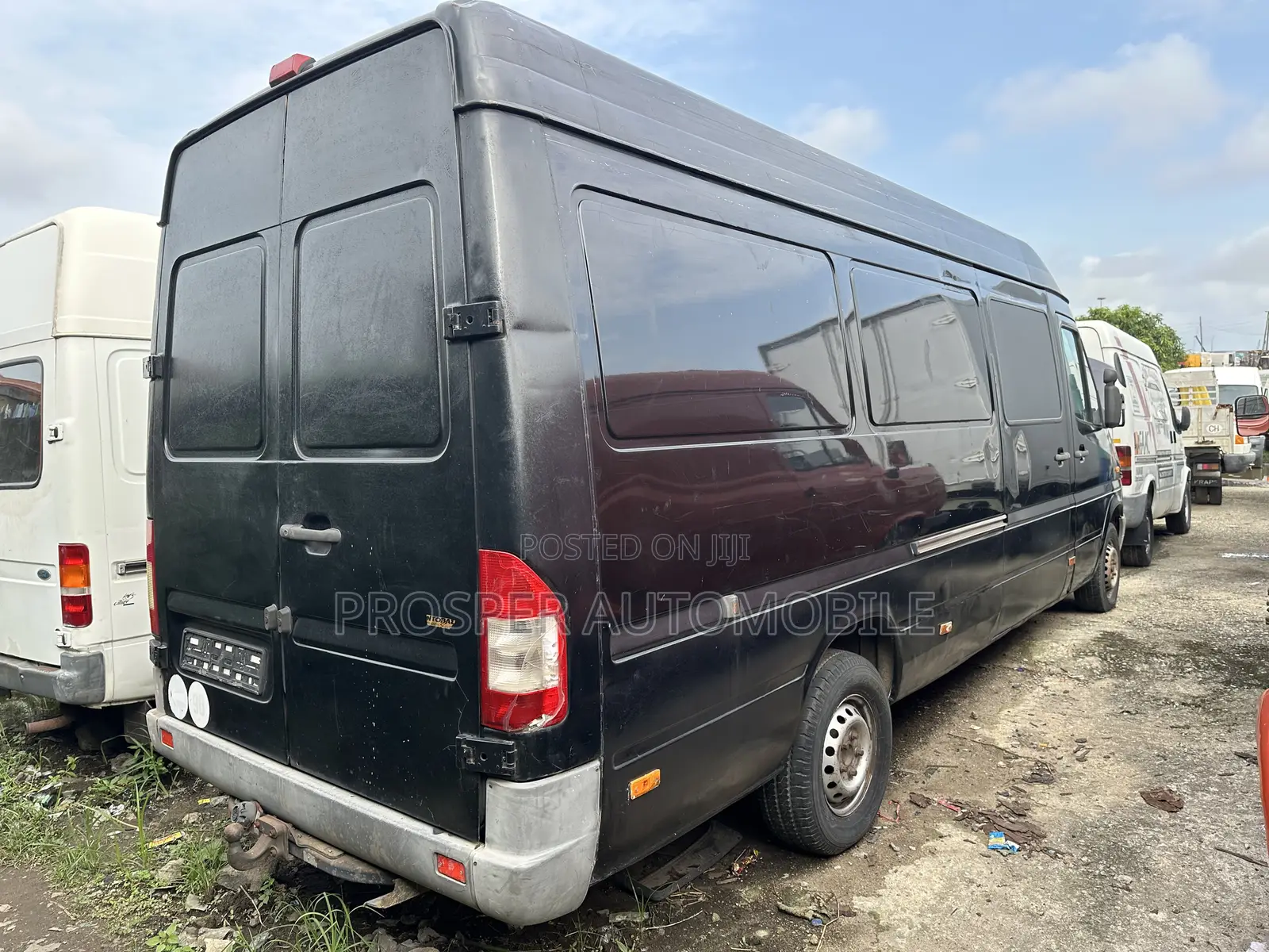 Mercedes-Benz Sprinter 2010 Black