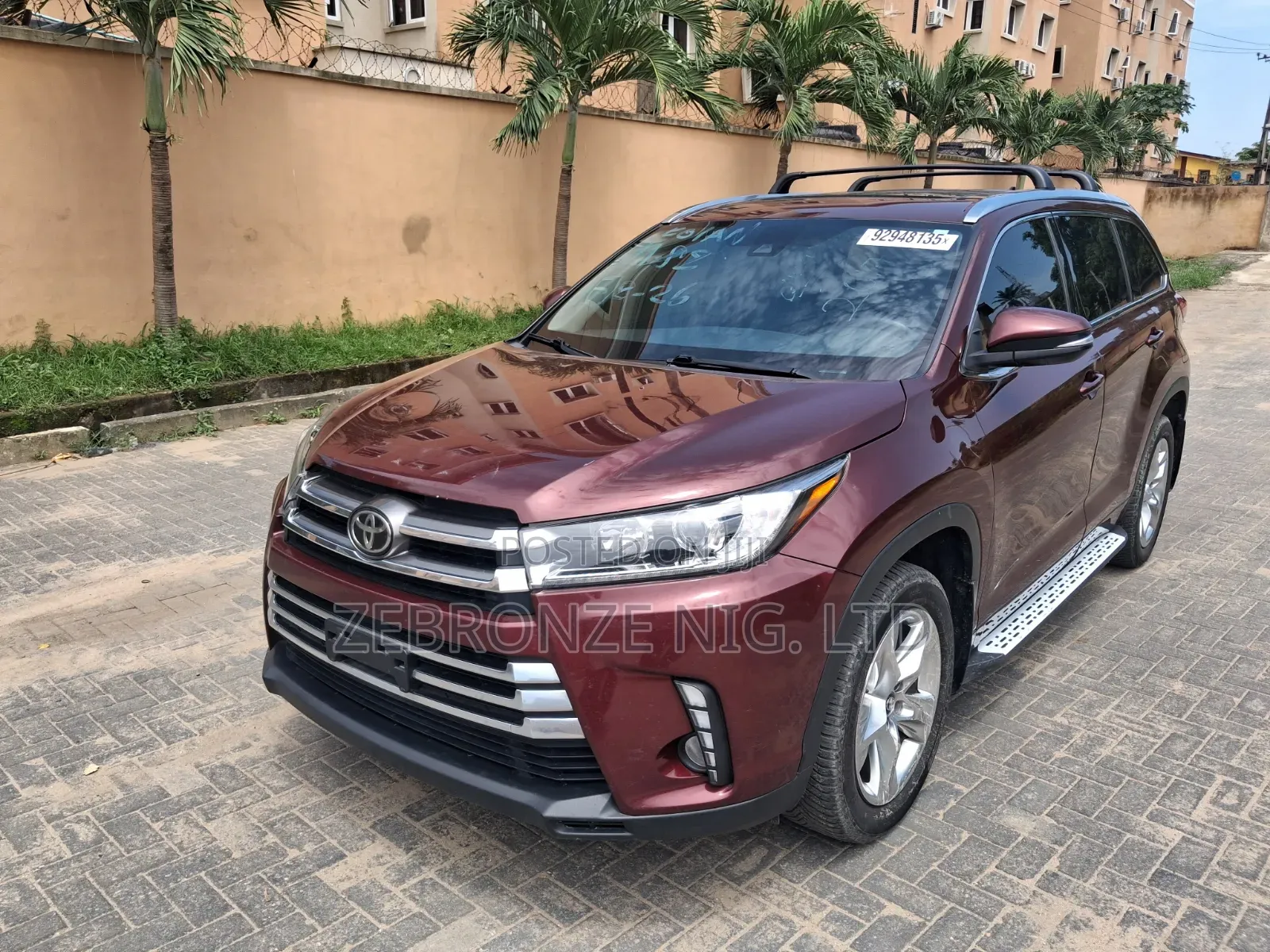 Toyota Highlander Limited 4x4 V6 (3.5L 6cyl 8A) 2017 Red