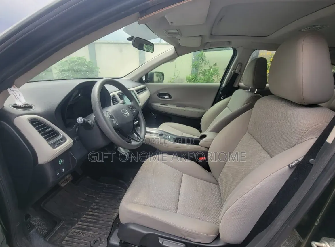 Honda HR-V 4dr SUV (1.5L 4cyl CVT) 2016 Green