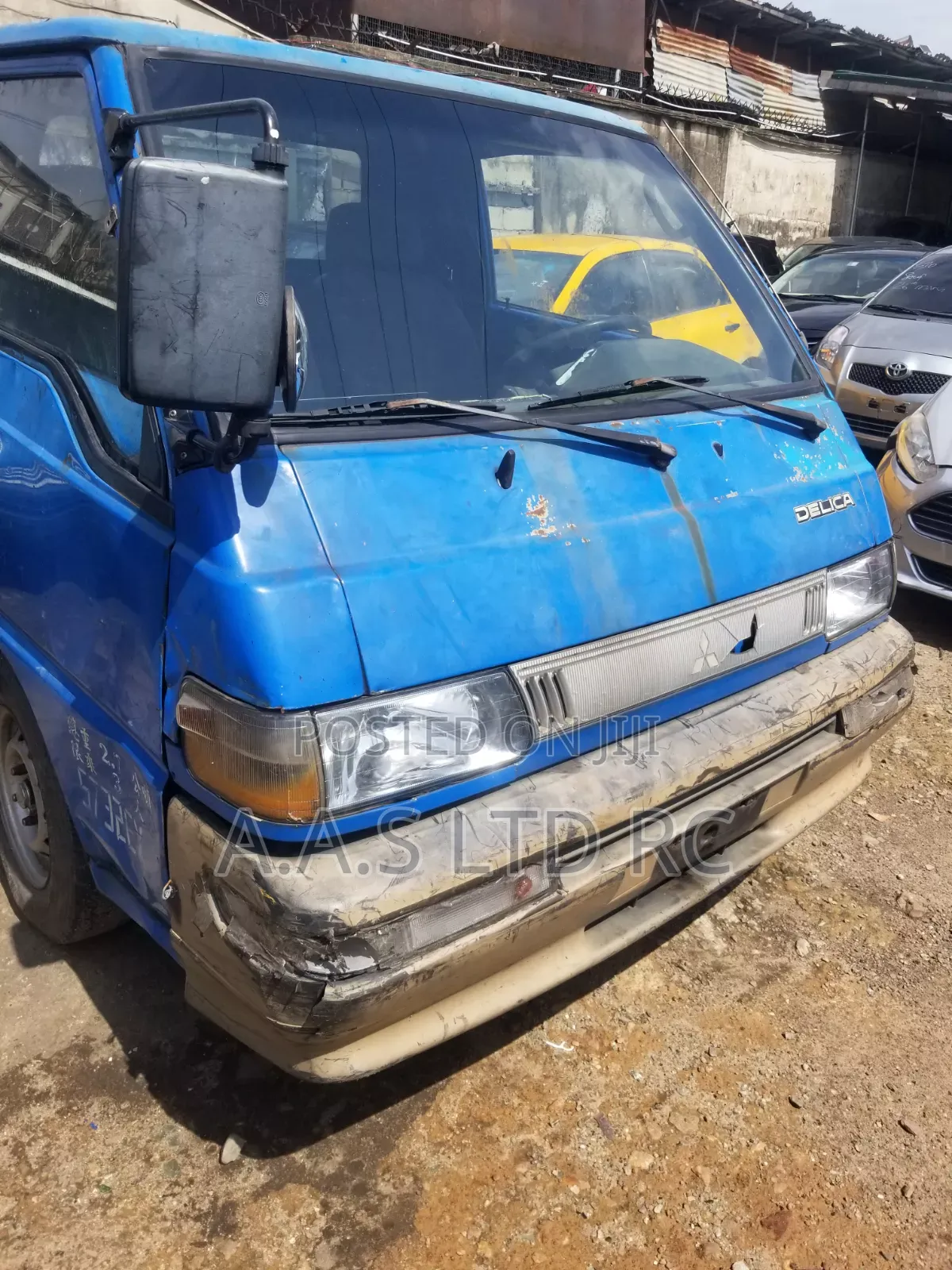 Delica Truck