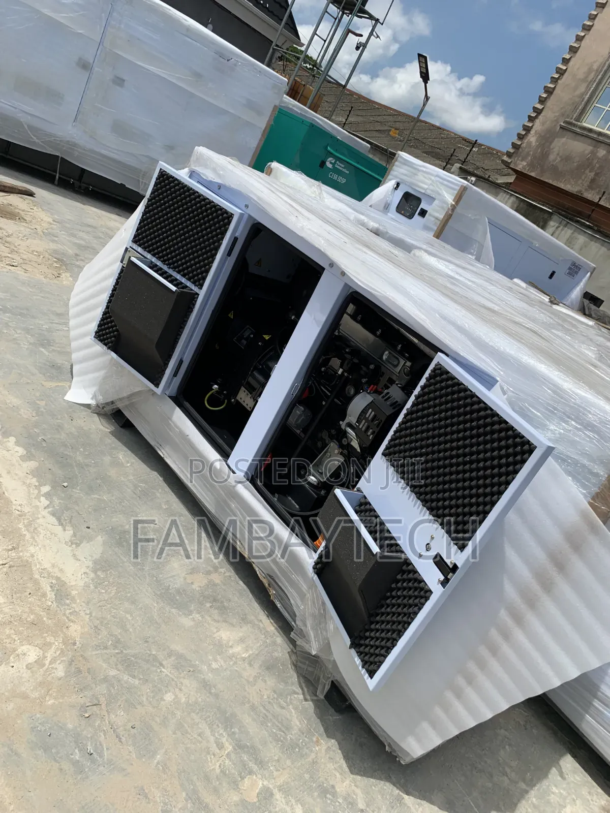 Silent and Reliable Powerful Perkins 25kva Generator