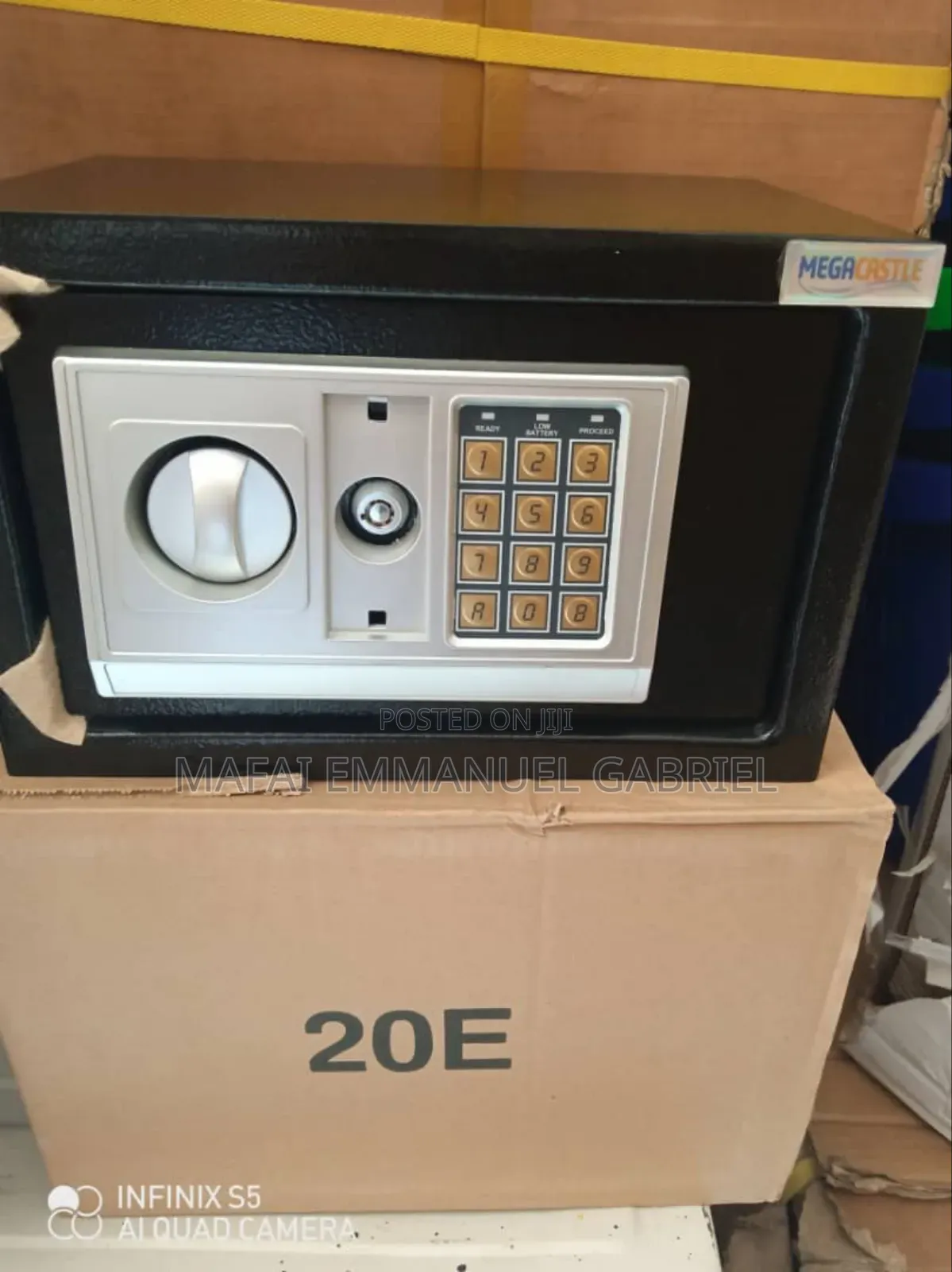 Saving Box Hotel Safe