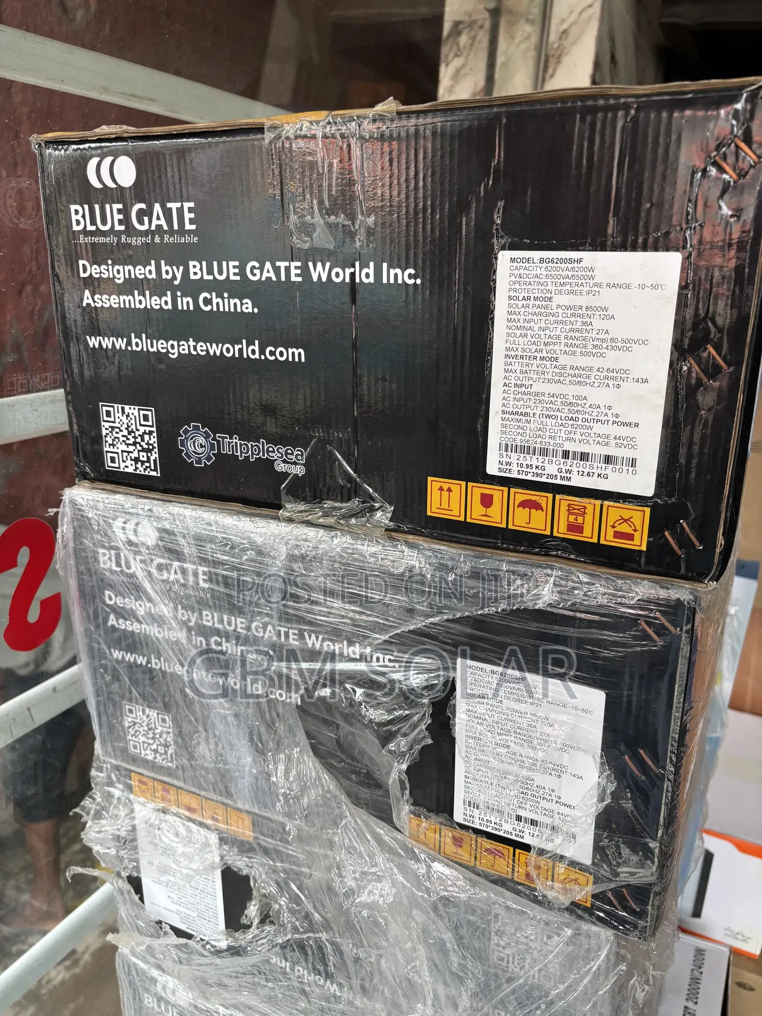 Blue Gate MPPT Pure Sine Wave 3.6kva 24v Hybrid Inverter