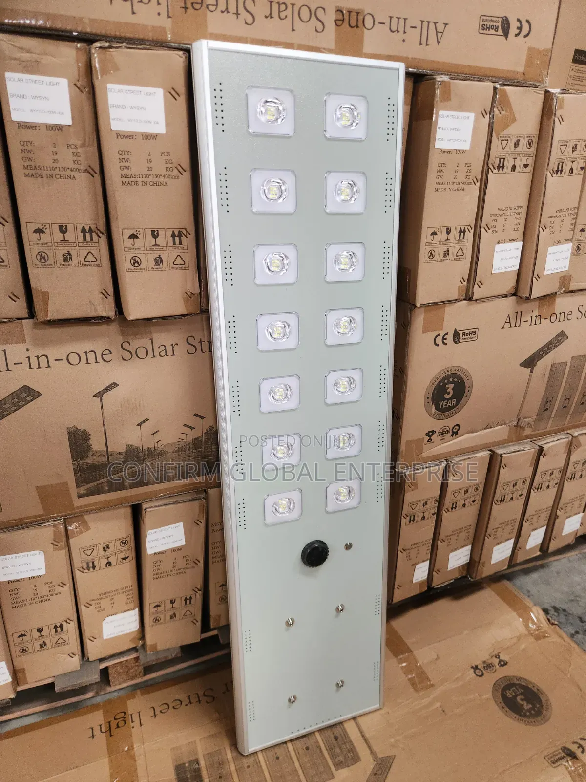 Powerful All in One Industrial Solar Street Light 150w / 14 Eyes