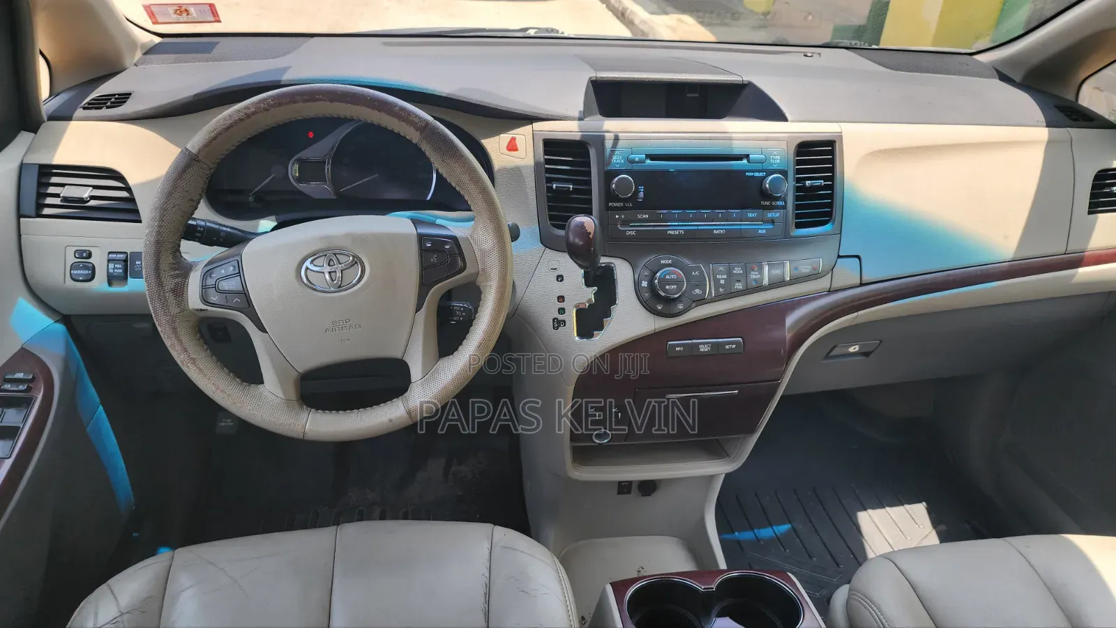 Toyota Sienna 2011 Black