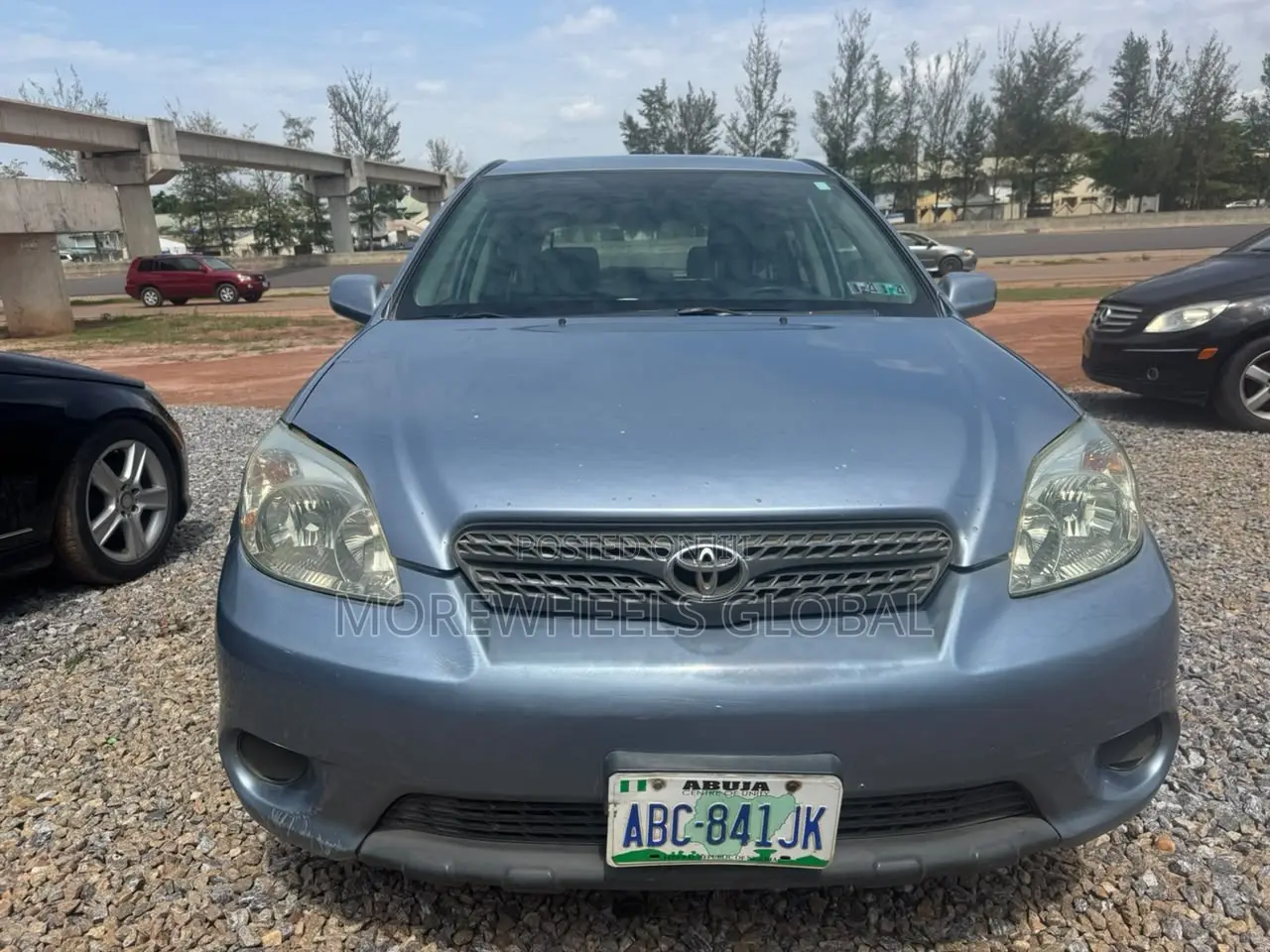 Toyota Matrix Hatchback FWD (1.8L 4cyl 5M) 2005 Blue