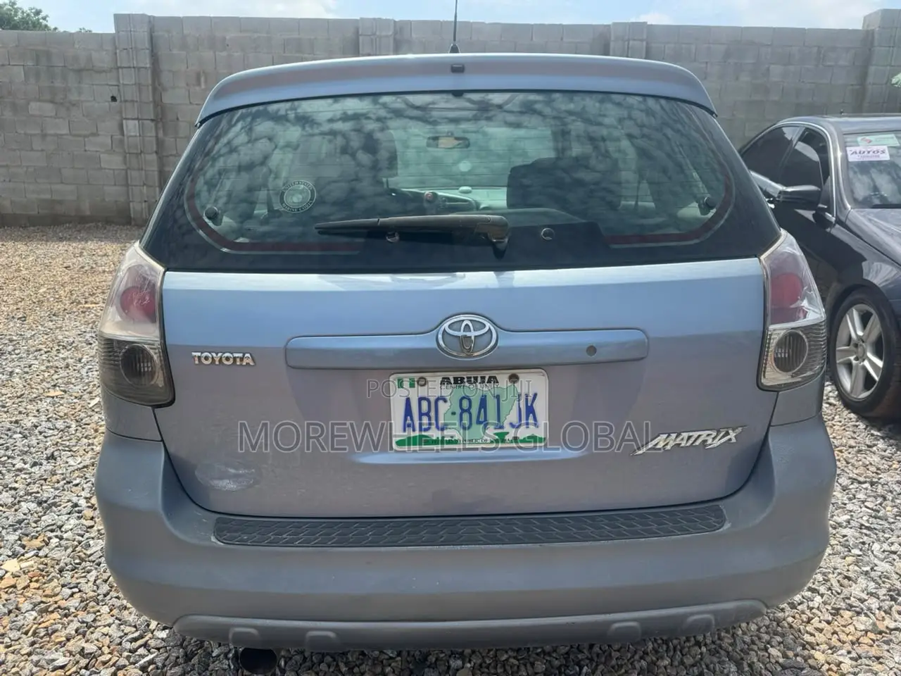 Toyota Matrix Hatchback FWD (1.8L 4cyl 5M) 2005 Blue