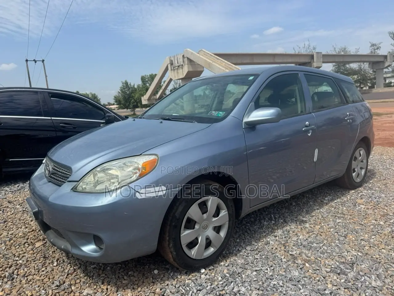 Toyota Matrix Hatchback FWD (1.8L 4cyl 5M) 2005 Blue