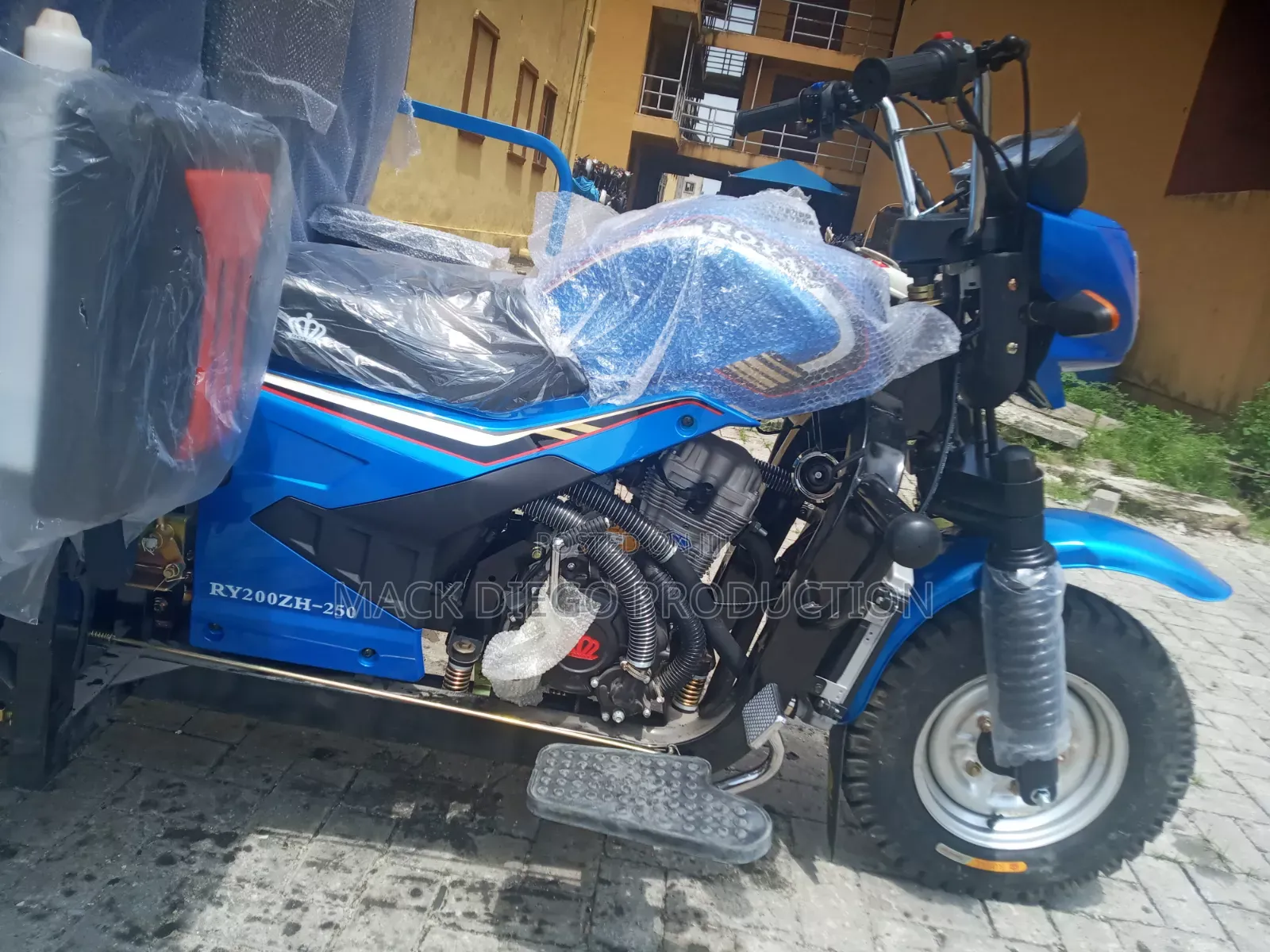 New Royal Motorcycle 2026 Blue