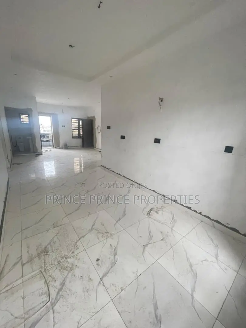 Furnished 2bdrm Apartment in Surulere for sale