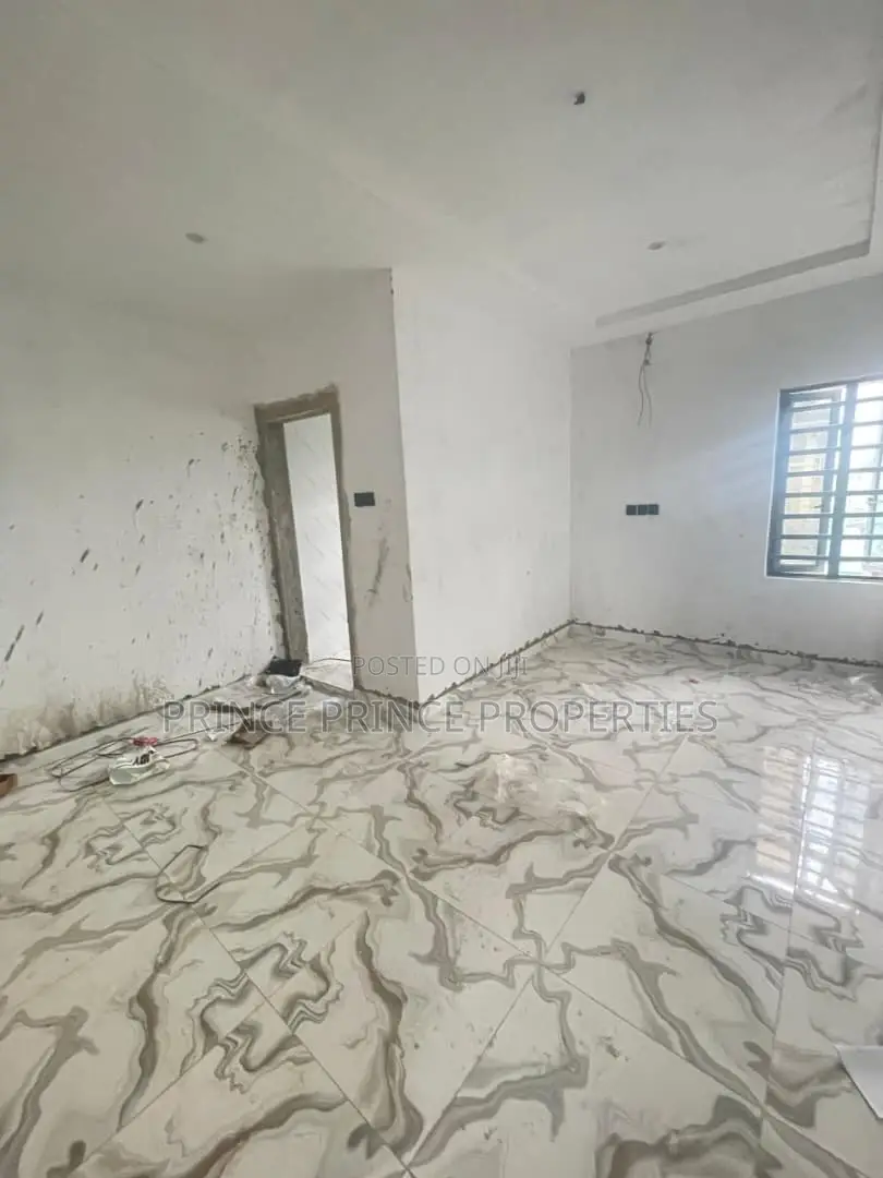 Furnished 2bdrm Apartment in Surulere for sale