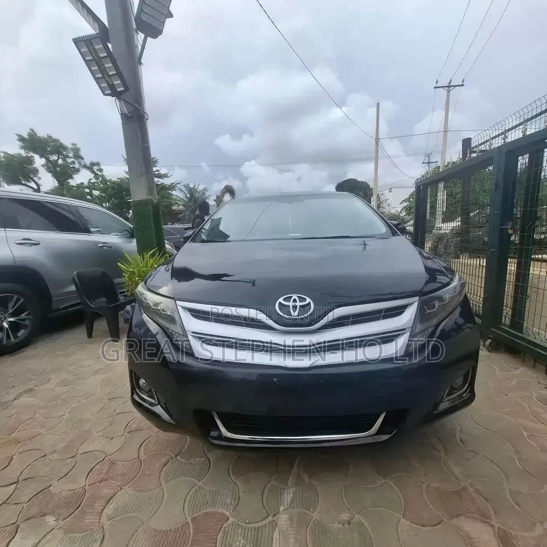 Toyota Venza 2010 Black