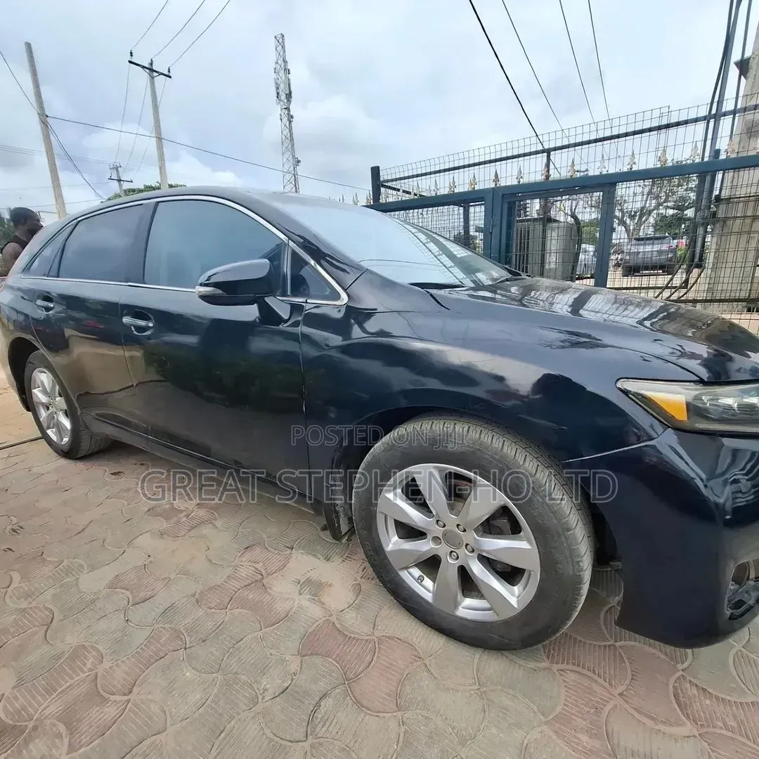 Toyota Venza 2010 Black