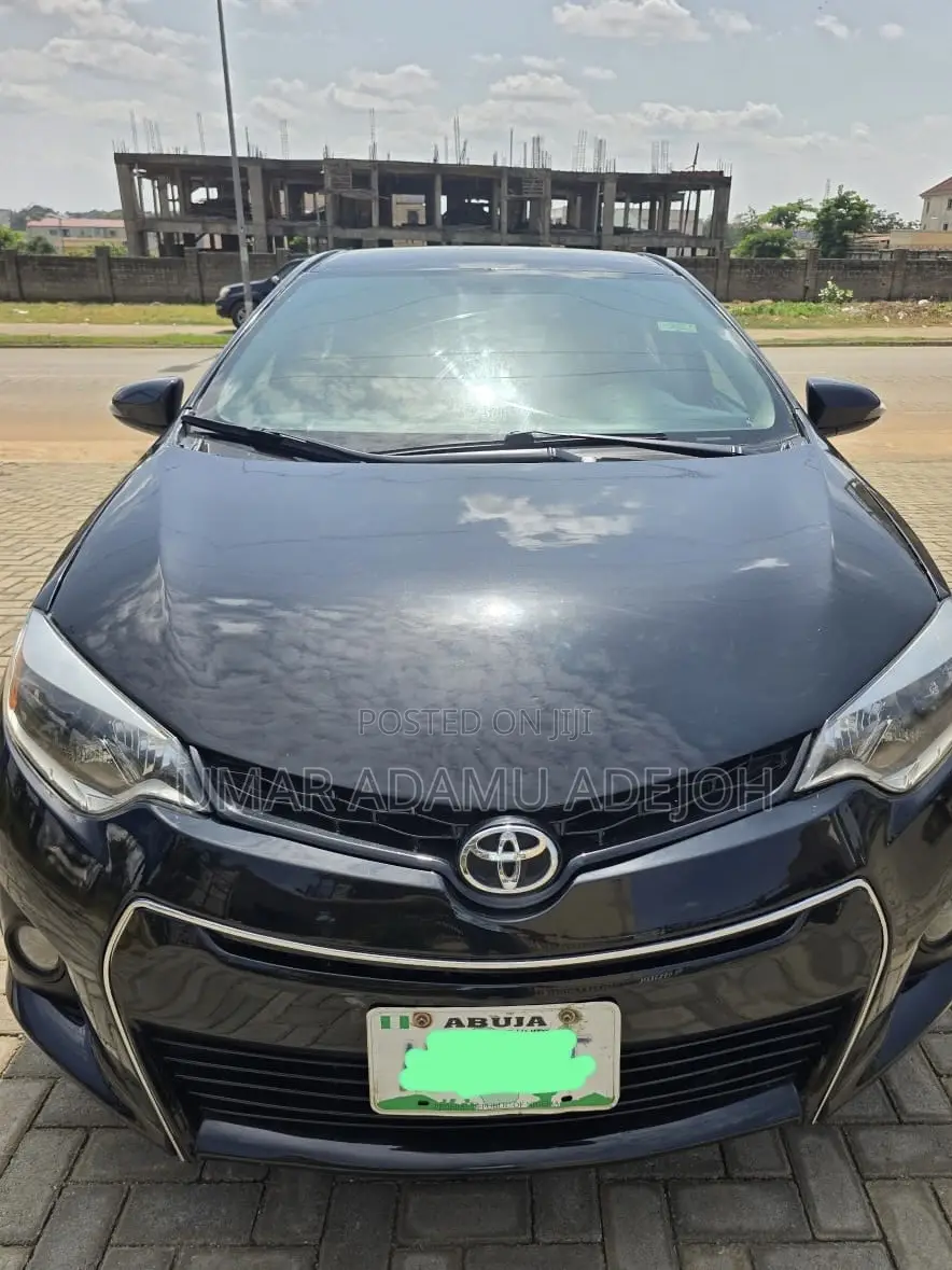Toyota Corolla 2015 Black