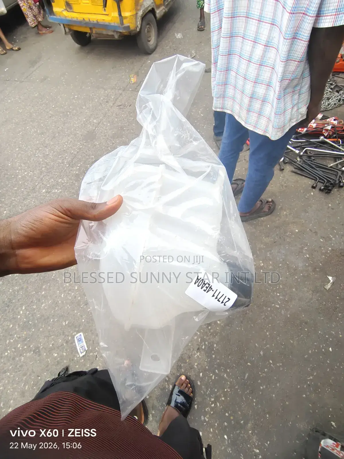 Water Can Nissan Qashqai 015 to 2020
